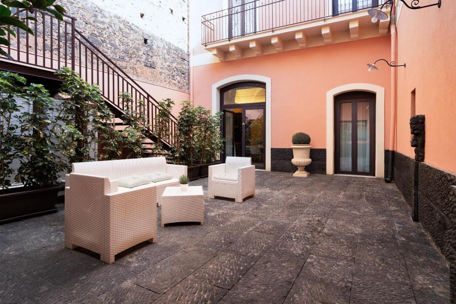 Archimedes Suites Катания Экстерьер фото